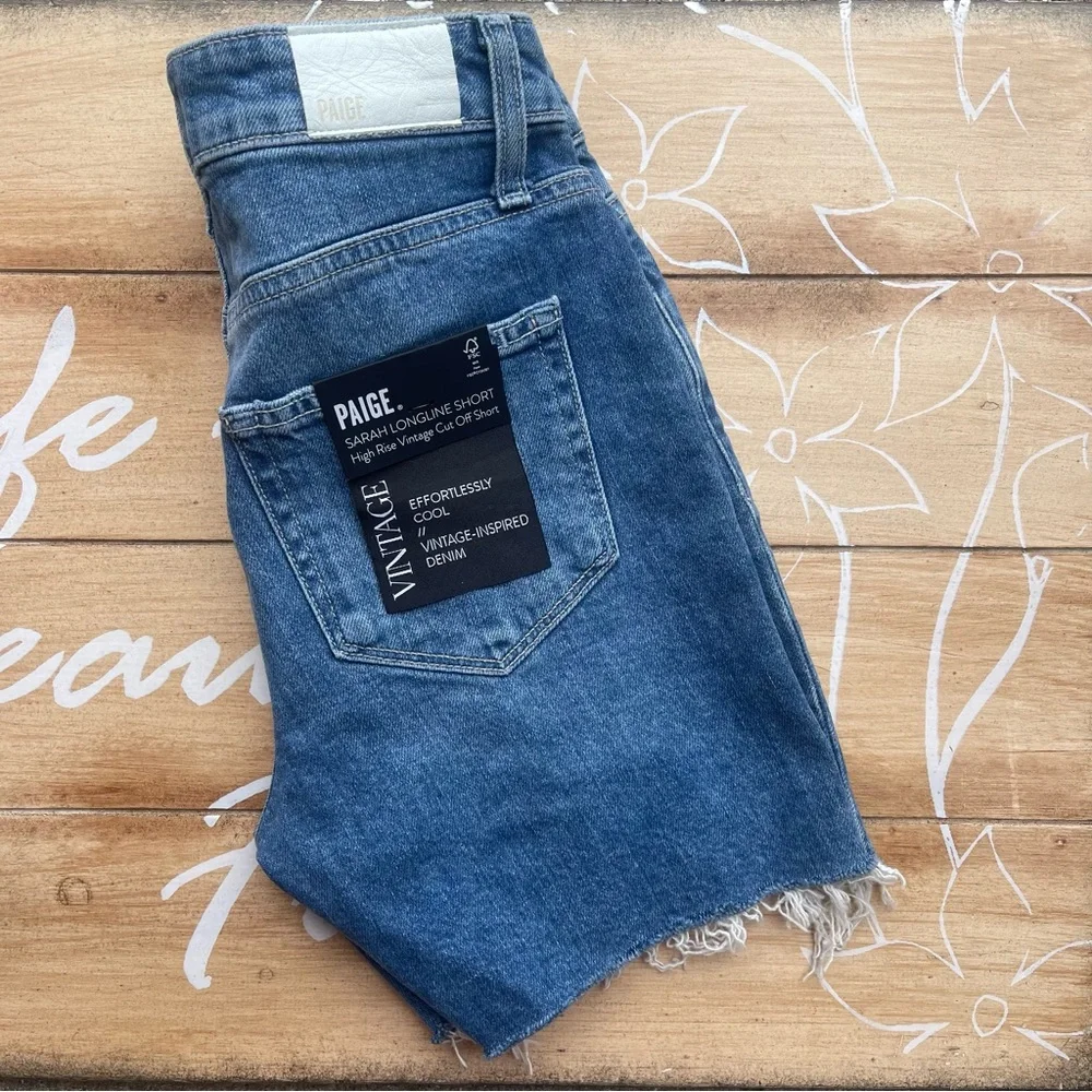 NWT Paige High Rise Distressed Jean Shorts Size 24